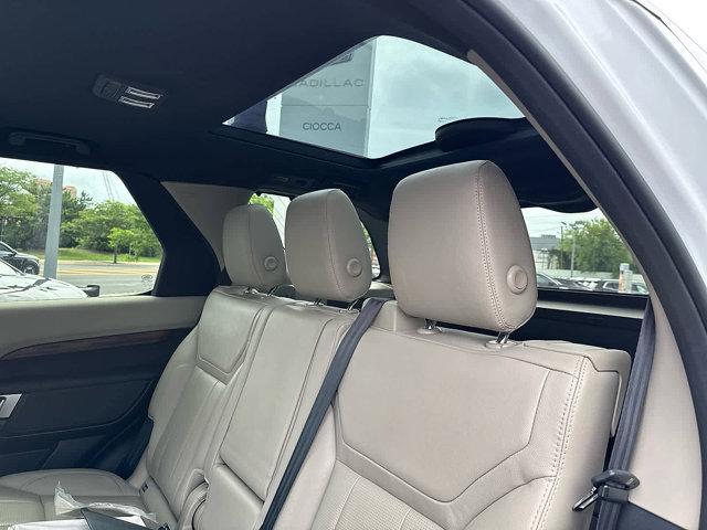 used 2018 Land Rover Discovery car, priced at $17,665