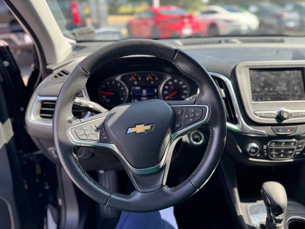 used 2022 Chevrolet Equinox car, priced at $22,397