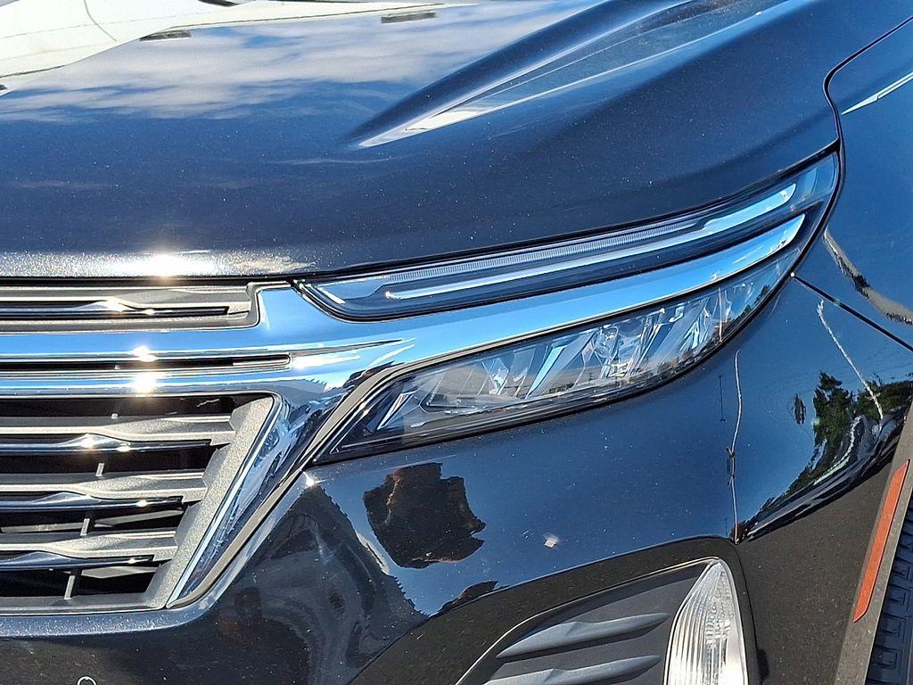 used 2022 Chevrolet Equinox car, priced at $21,499