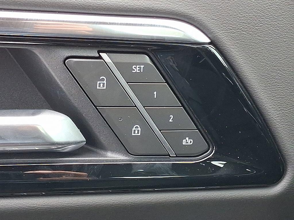 new 2025 Chevrolet Suburban car, priced at $81,320