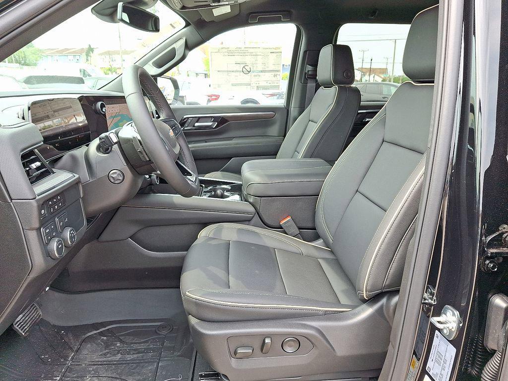 new 2025 Chevrolet Suburban car, priced at $81,320