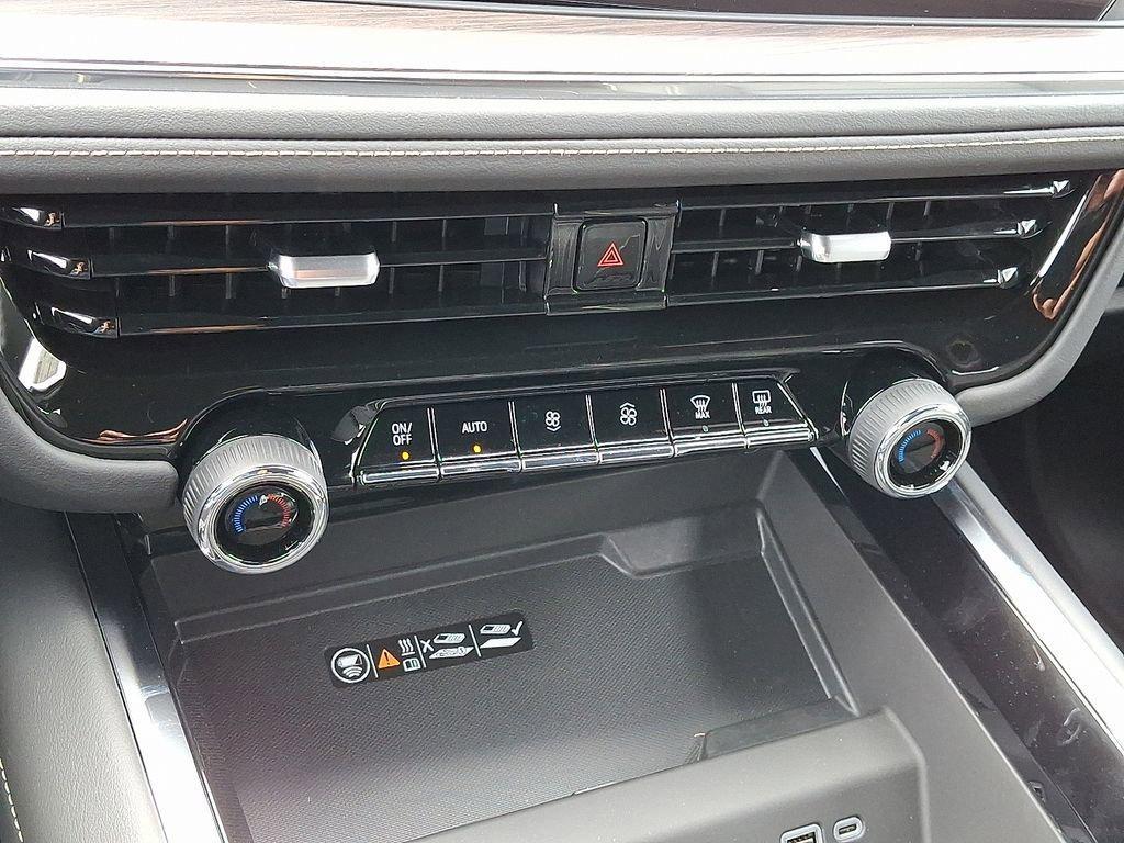 new 2025 Chevrolet Suburban car, priced at $81,320