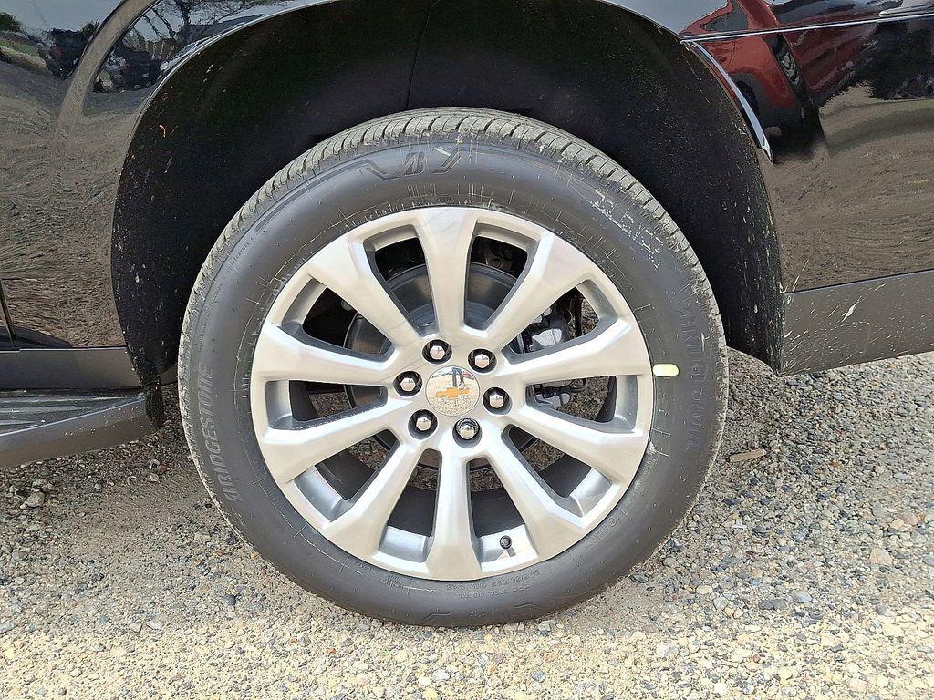 new 2025 Chevrolet Suburban car, priced at $81,320