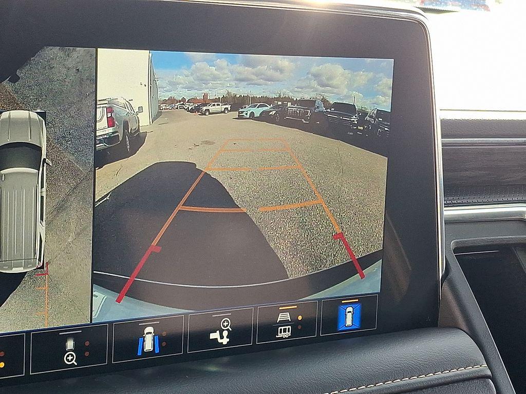 used 2022 GMC Yukon XL car, priced at $42,790