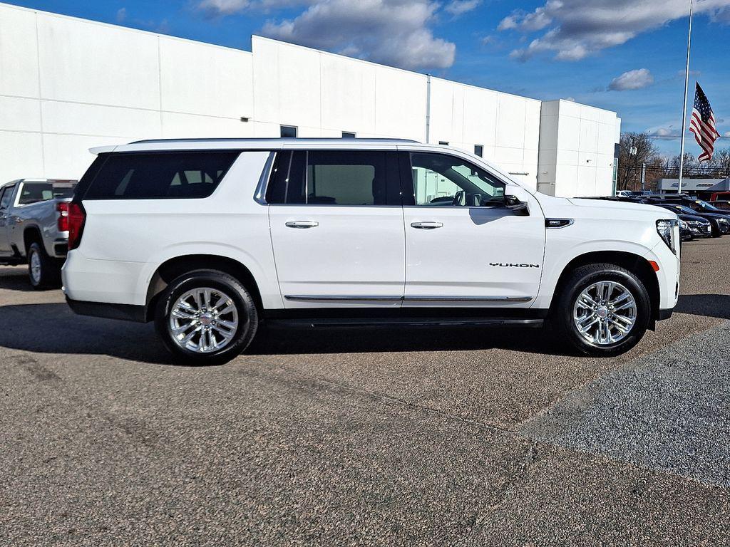 used 2022 GMC Yukon XL car, priced at $42,790