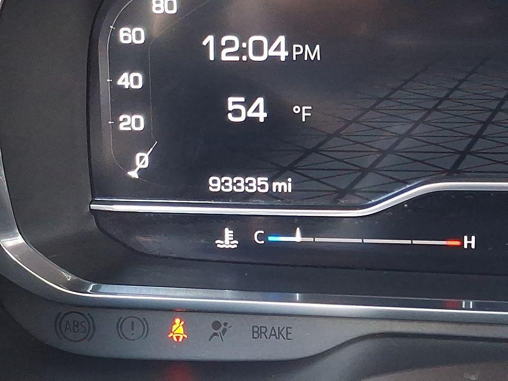 used 2022 GMC Yukon XL car, priced at $42,790