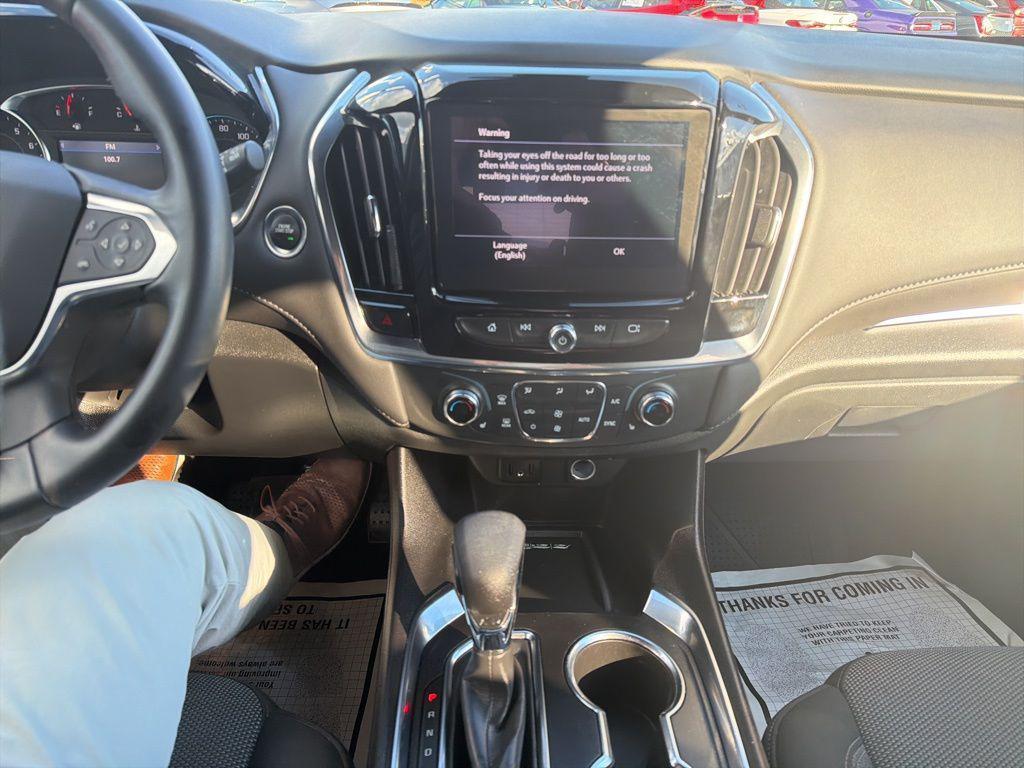 used 2023 Chevrolet Traverse car, priced at $34,869