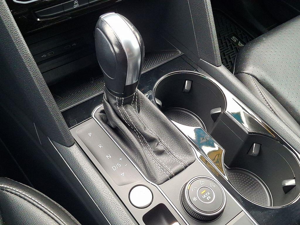 used 2022 Volkswagen Atlas car, priced at $27,000