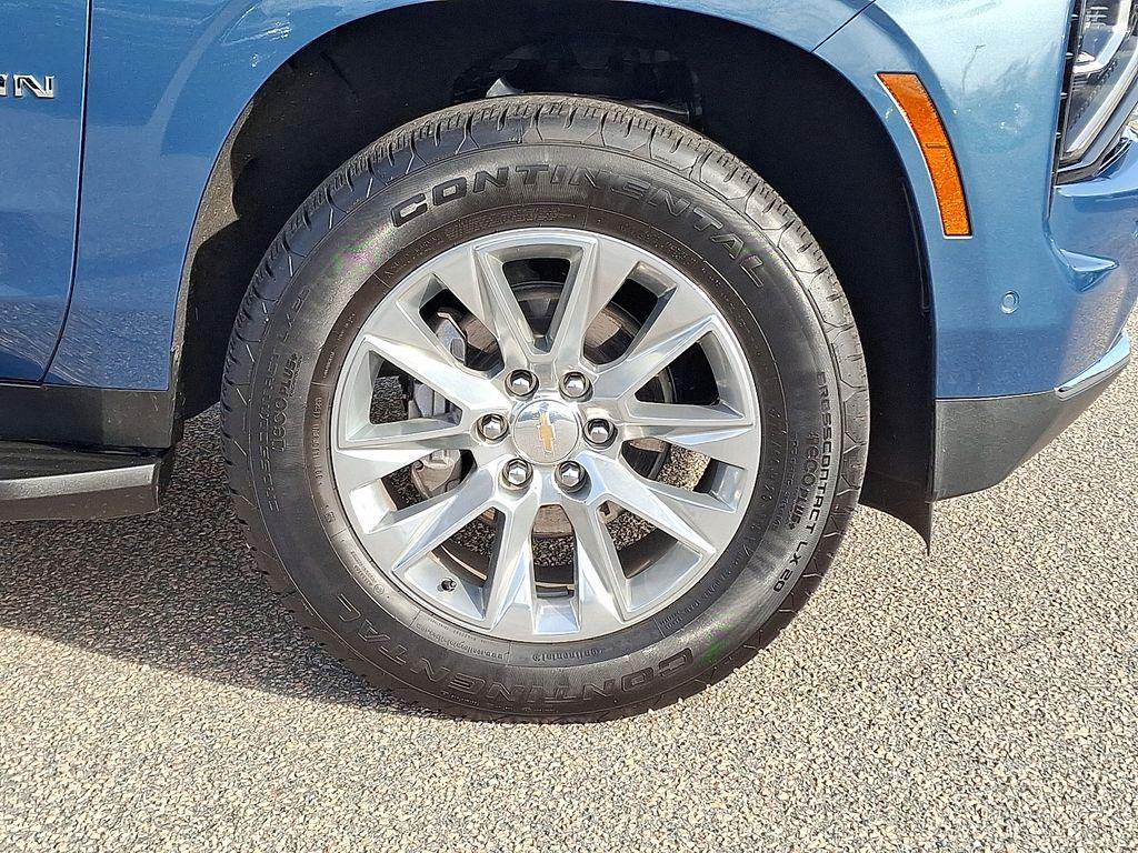 used 2025 Chevrolet Suburban car, priced at $74,500