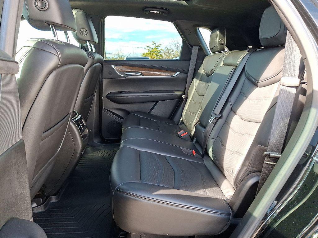used 2017 Cadillac XT5 car, priced at $18,495
