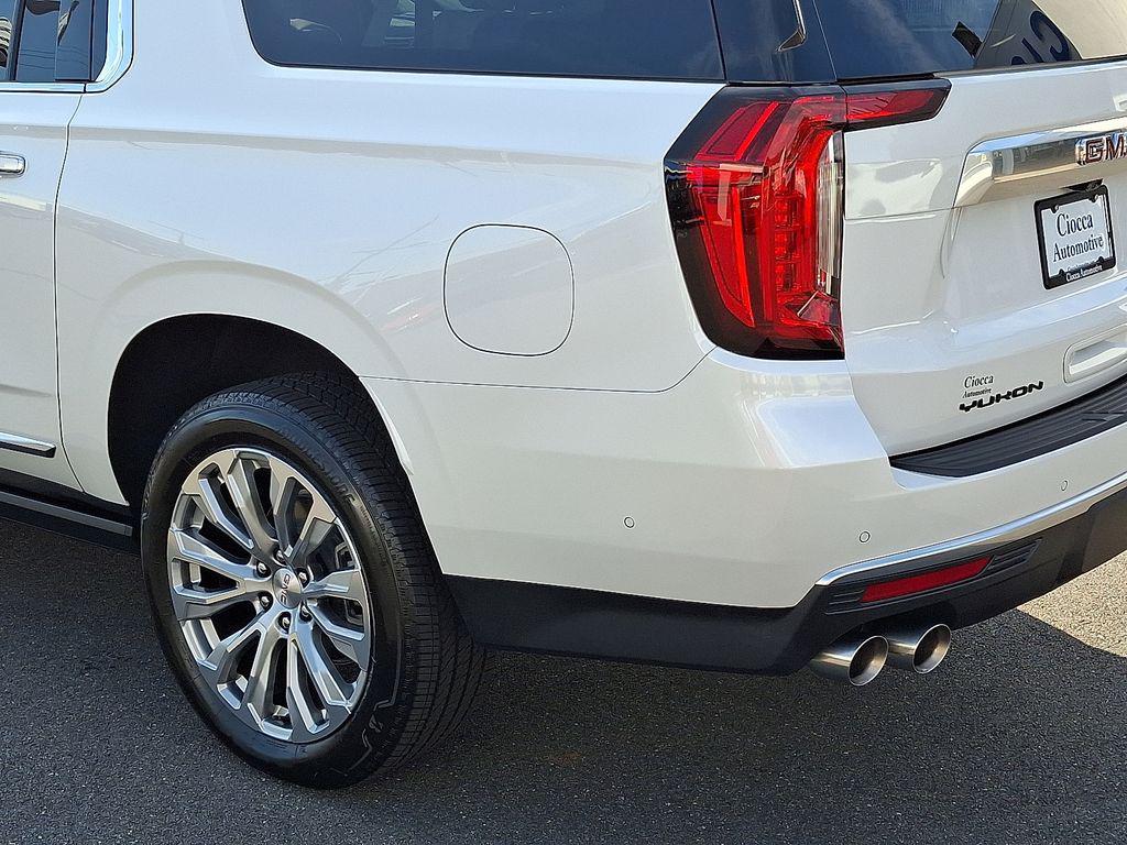 used 2024 GMC Yukon XL car, priced at $81,799