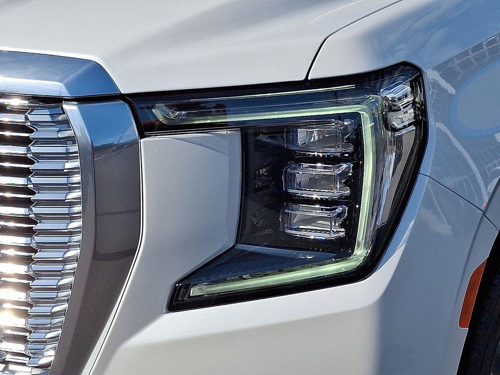 used 2024 GMC Yukon XL car, priced at $81,799