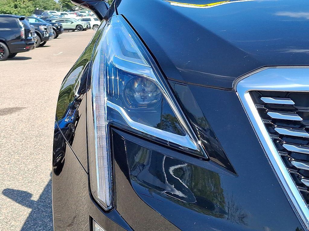 used 2024 Cadillac XT5 car, priced at $42,995