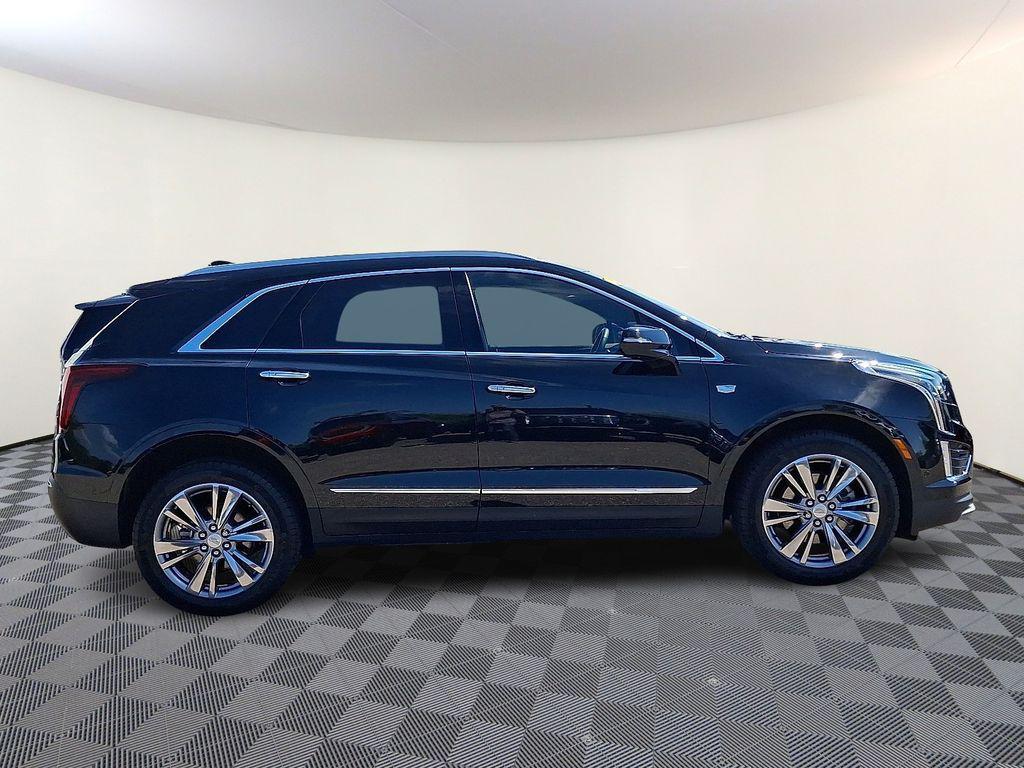 used 2024 Cadillac XT5 car, priced at $42,995