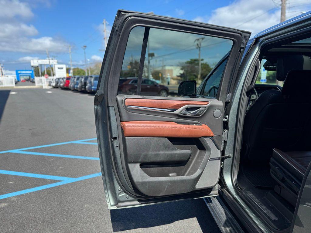 used 2023 GMC Yukon XL car, priced at $76,786