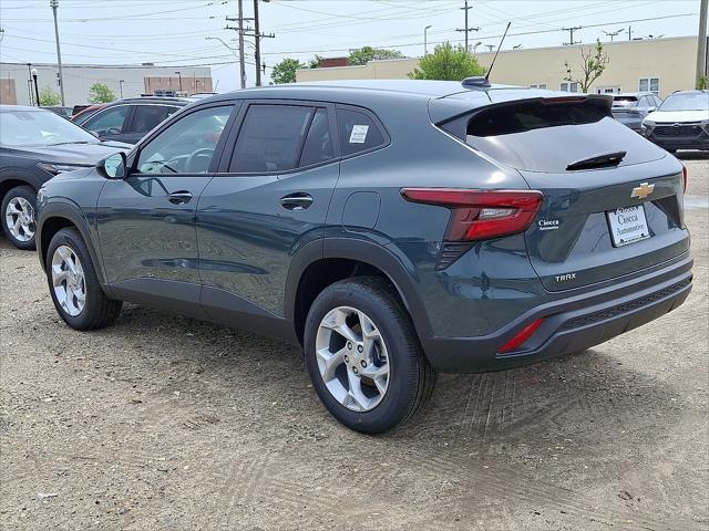 new 2025 Chevrolet Trax car, priced at $22,890