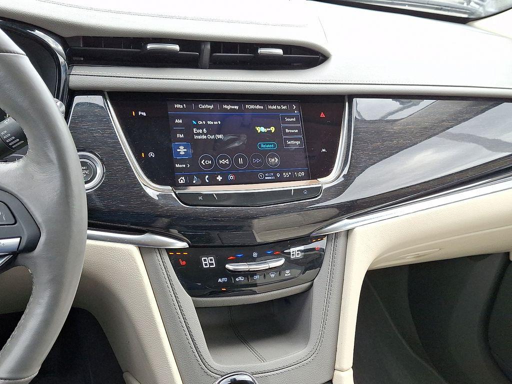 used 2022 Cadillac XT6 car, priced at $35,966