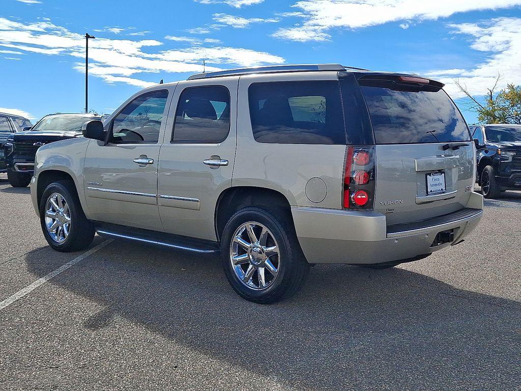 used 2014 GMC Yukon car, priced at $19,495