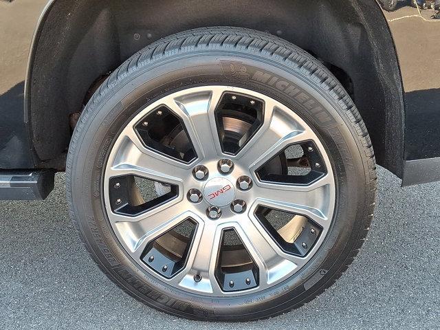 used 2017 GMC Yukon car, priced at $18,456