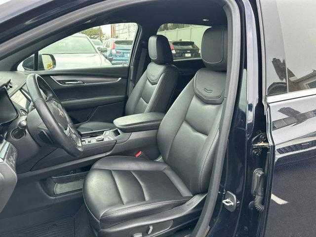 used 2022 Cadillac XT5 car, priced at $28,999