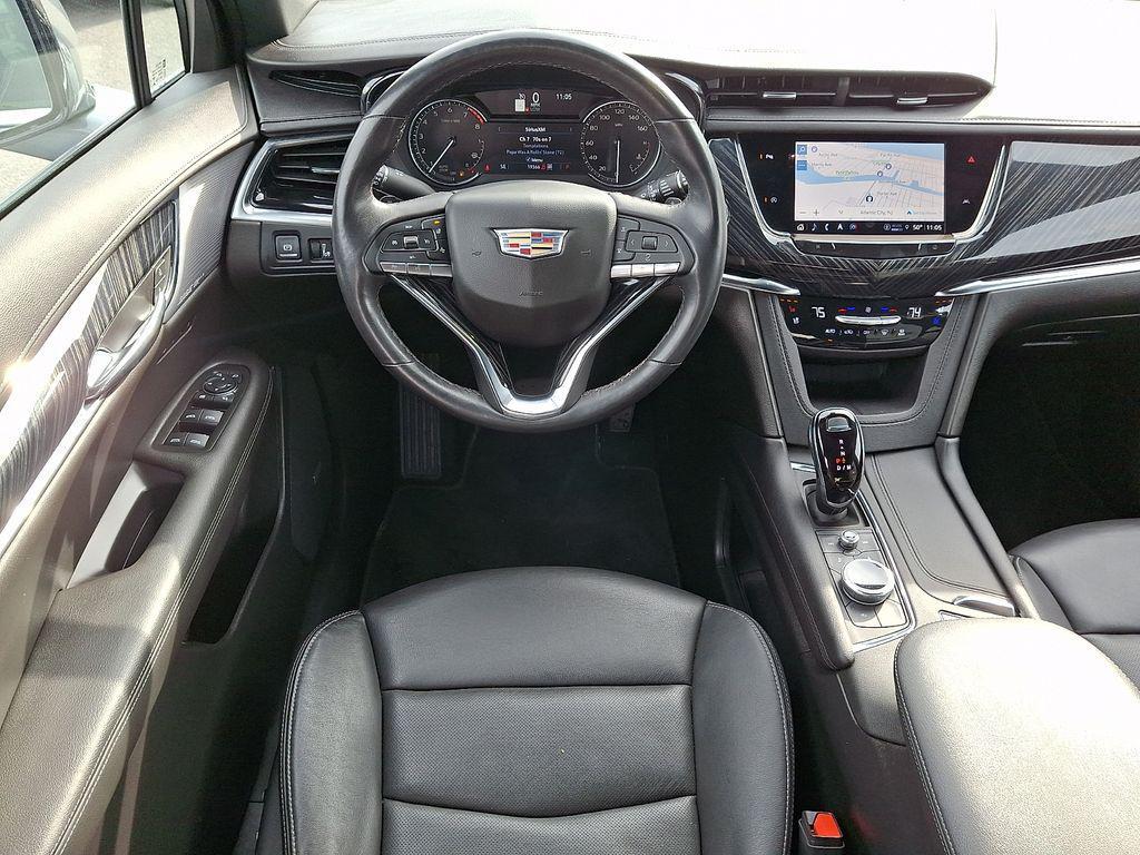 used 2023 Cadillac XT6 car, priced at $40,899