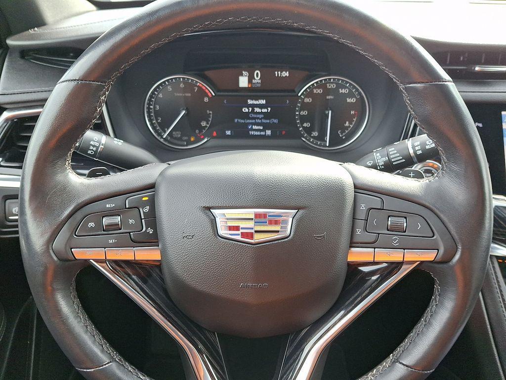 used 2023 Cadillac XT6 car, priced at $40,899