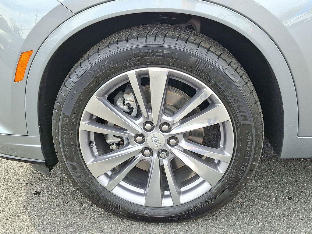 used 2023 Cadillac XT6 car, priced at $40,899