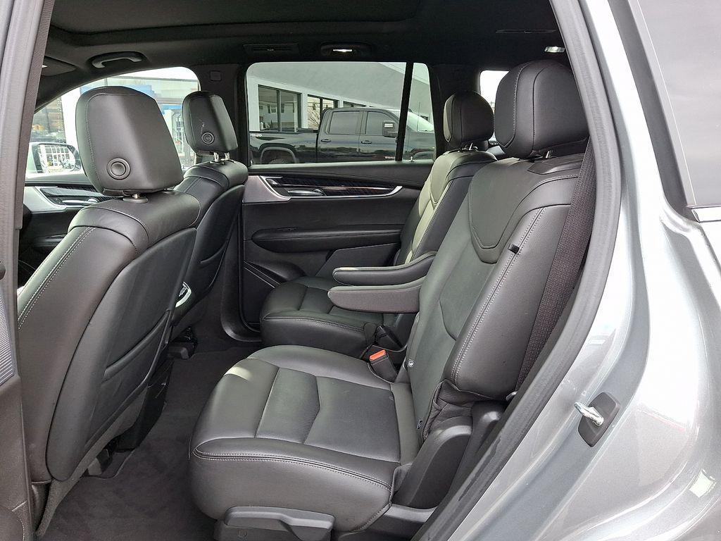 used 2023 Cadillac XT6 car, priced at $40,899