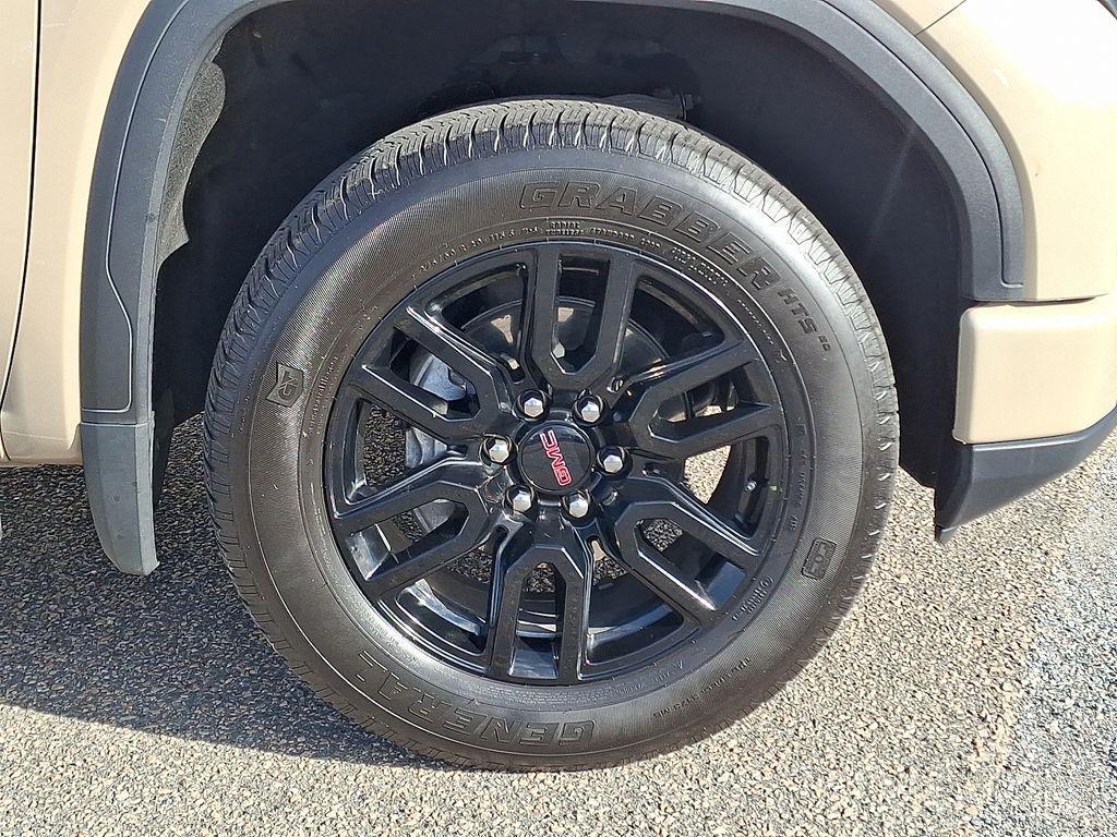 used 2023 GMC Sierra 1500 car, priced at $40,895