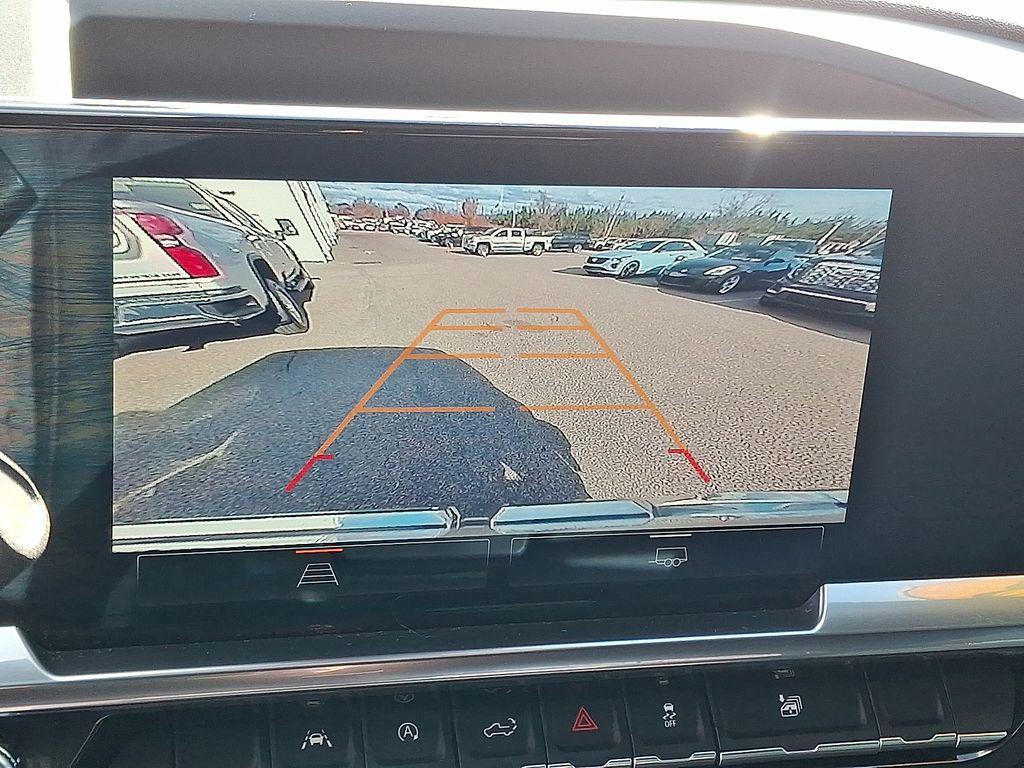 used 2023 GMC Sierra 1500 car, priced at $40,895