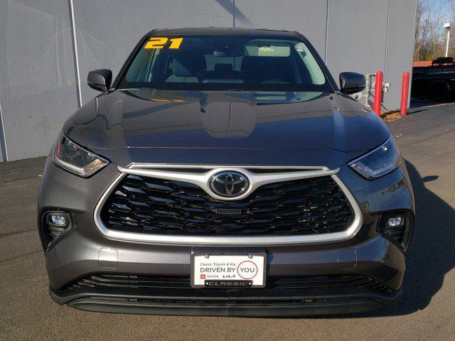 used 2021 Toyota Highlander car, priced at $23,374
