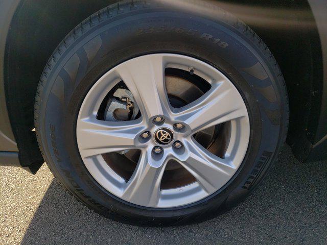 used 2021 Toyota Highlander car, priced at $23,374