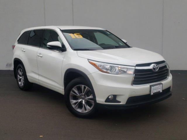 used 2016 Toyota Highlander car, priced at $19,364