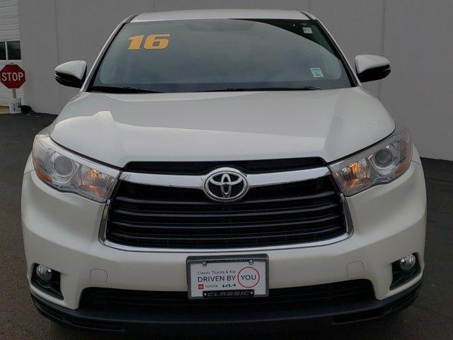 used 2016 Toyota Highlander car, priced at $19,364