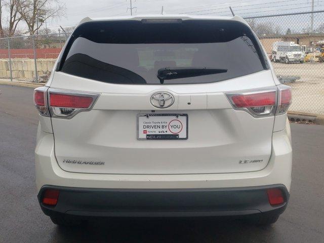 used 2016 Toyota Highlander car, priced at $19,364