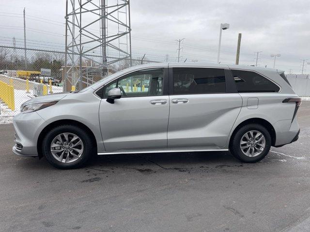 used 2023 Toyota Sienna car, priced at $39,255