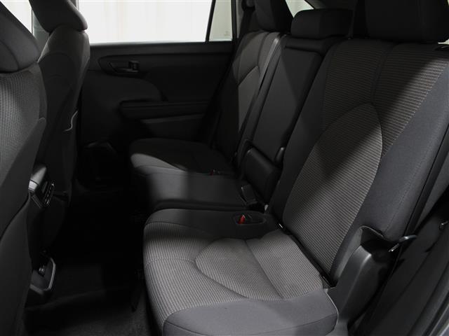 used 2023 Toyota Highlander car, priced at $34,990
