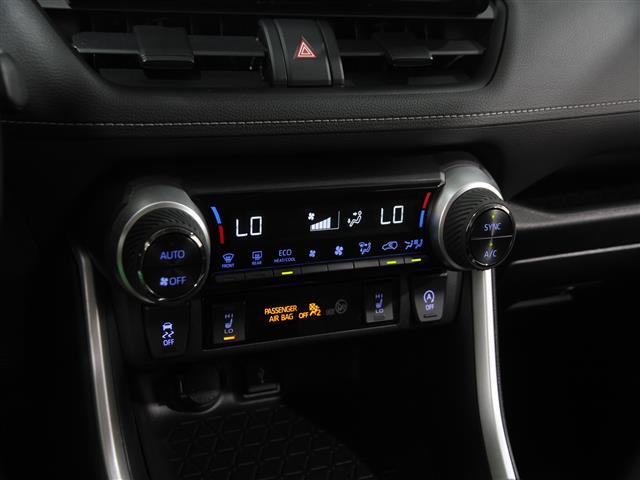 used 2022 Toyota RAV4 car, priced at $31,990