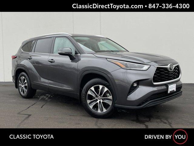 used 2021 Toyota Highlander car, priced at $29,969