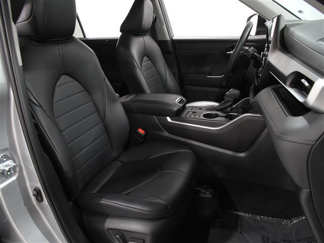 used 2024 Toyota Highlander car, priced at $43,950