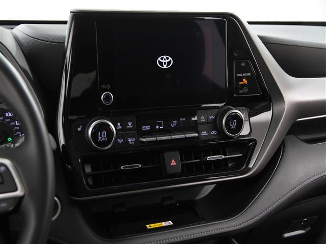 used 2024 Toyota Highlander car, priced at $43,950