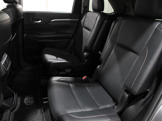 used 2019 Toyota Highlander car, priced at $34,990