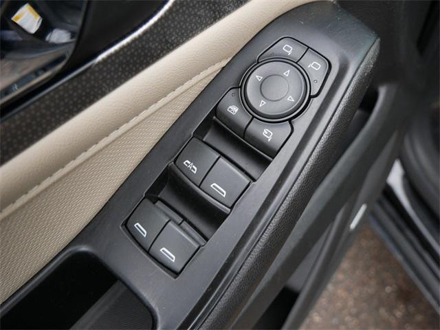 used 2022 Chevrolet Traverse car, priced at $37,990