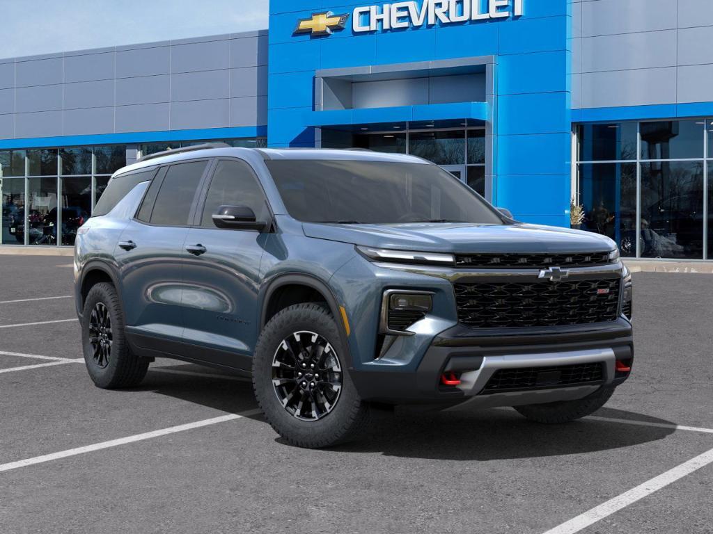 new 2025 Chevrolet Traverse car, priced at $50,217