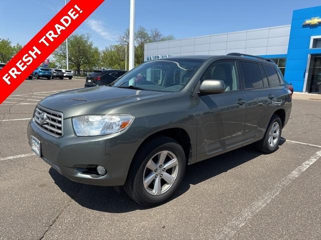 used 2010 Toyota Highlander car, priced at $11,995