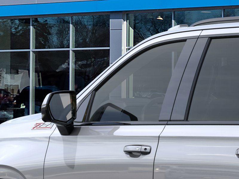 new 2025 Chevrolet Suburban car, priced at $77,561