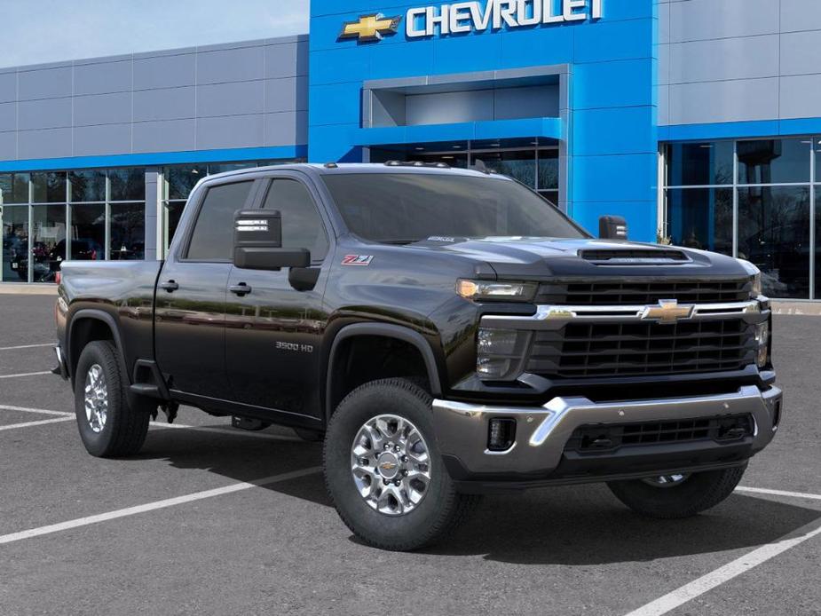 new 2025 Chevrolet Silverado 3500 car, priced at $63,365