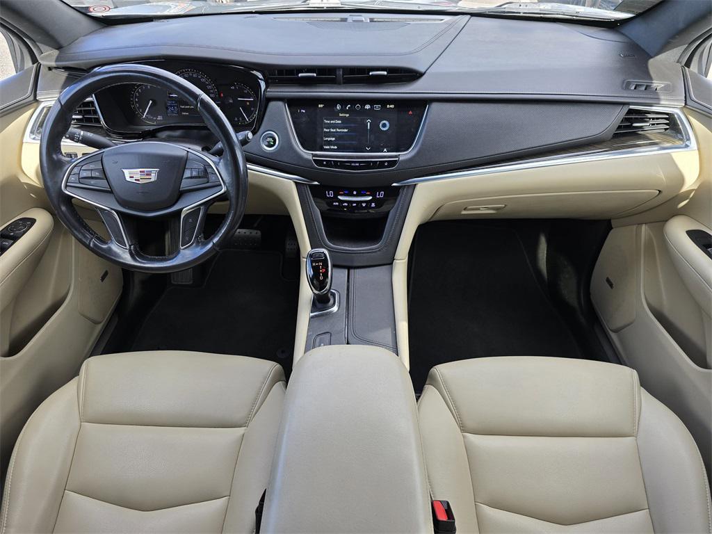 used 2018 Cadillac XT5 car, priced at $16,999