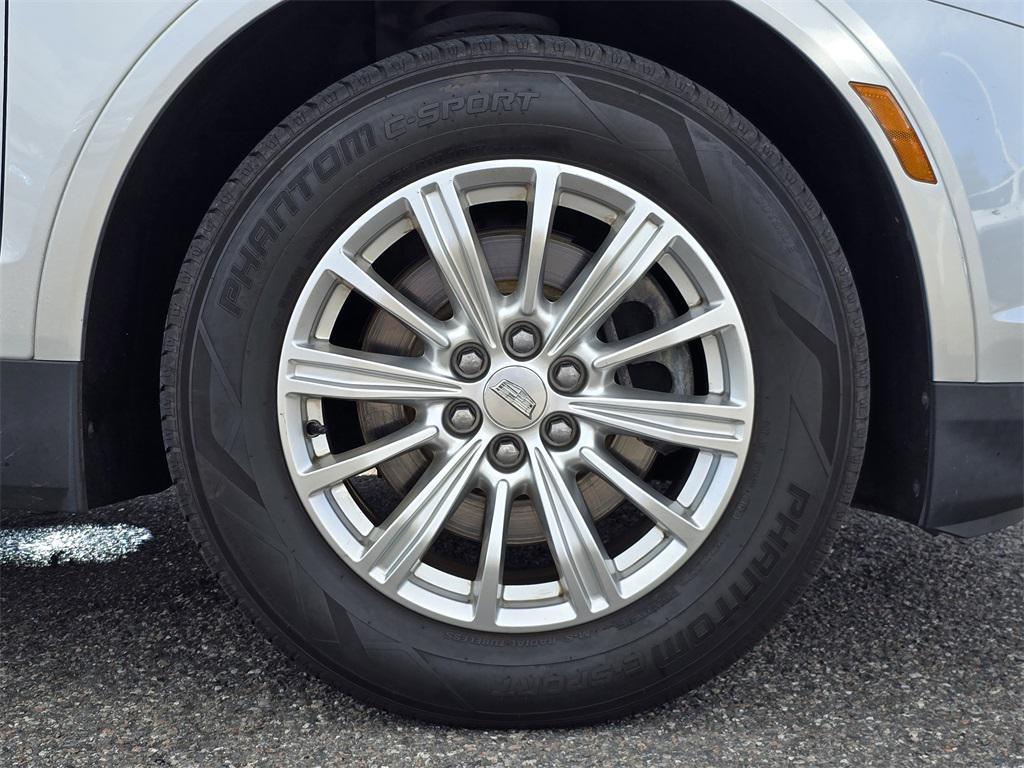 used 2018 Cadillac XT5 car, priced at $16,999