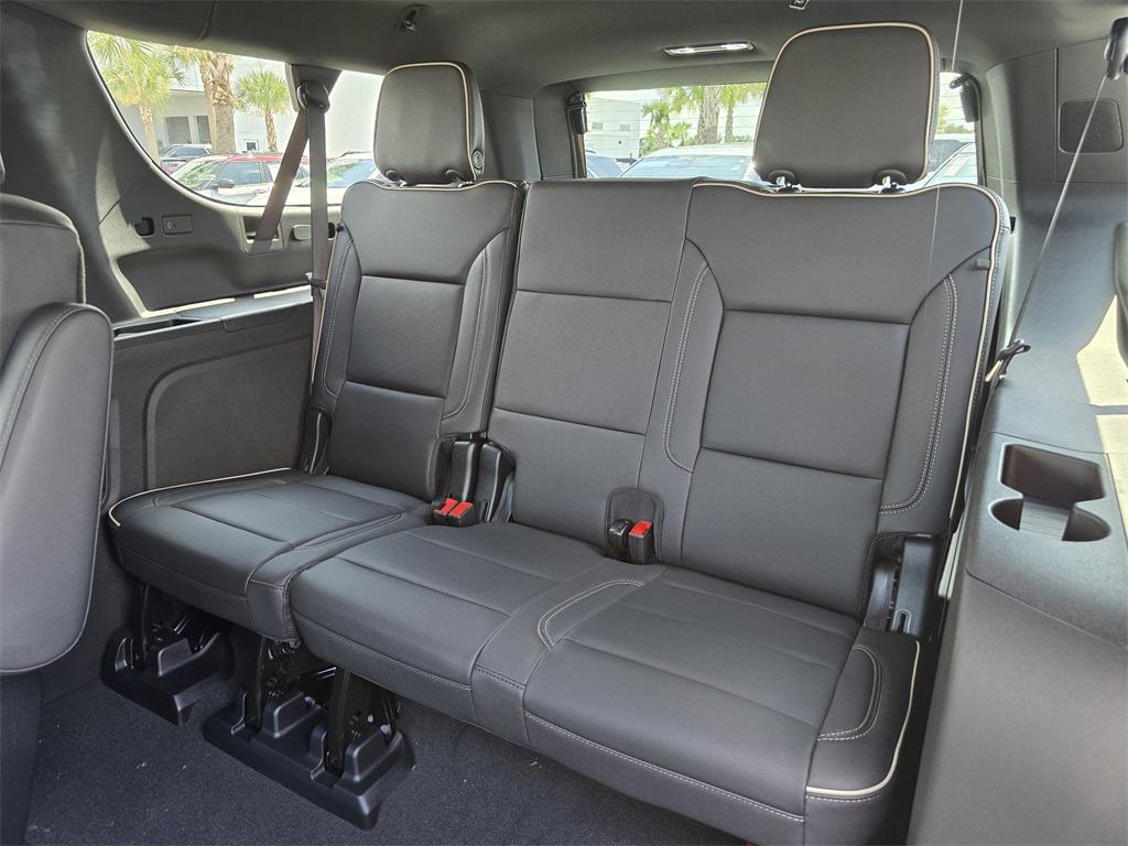 new 2025 Chevrolet Suburban car, priced at $74,985